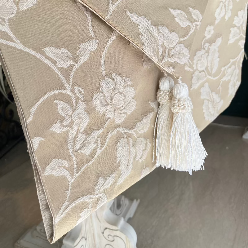 ジェニファーテイラー　テーブルランナー　フリンジ　刺繍　水玉　ドット　花柄 テーブルランナー ジェニファーテイラー・Heirloom（35×230cm） – anji